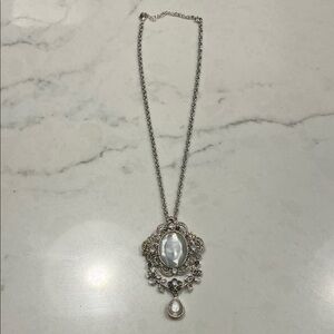 AVON vintage Avon pendant necklace